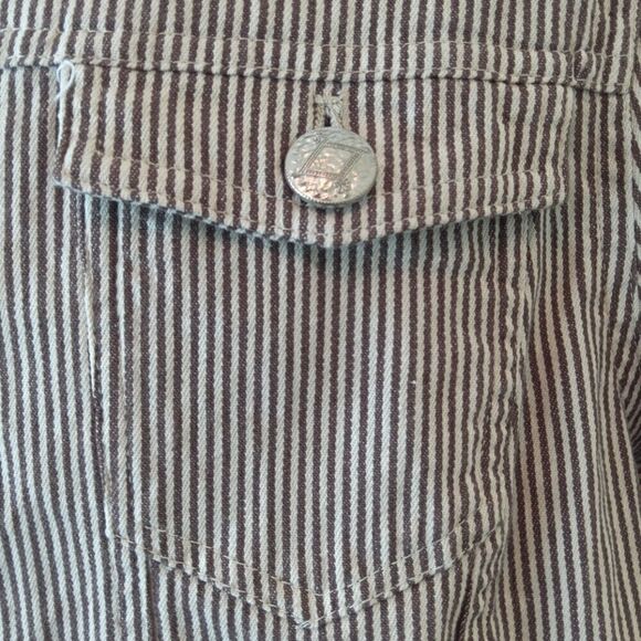 (3/$20) LAL brown and white pinstripe 3/4 sleeve jacket - Picture 5 of 12